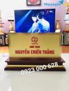 Ảnh Đúc biển chức danh để bàn , biển chức danh chủ tịch, biển cán bộ, biển công an