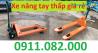 Ảnh Sỉ lẻ xe nâng tay thấp 2,5 tấn 3 tấn 5 tấn giá rẻ tại miền tây- xe nâng tay thấp bánh Pu siêu bền- lh 0911082000