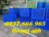 Ảnh Sóng 26 bánh xe, sọt nhựa có bánh xe dưới đáy, sọt kéo hàng trong nhà xưởng, sọt nhựa rỗng