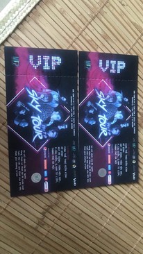 Ảnh Pass cặp vé vip Sơn Tùng giá beo