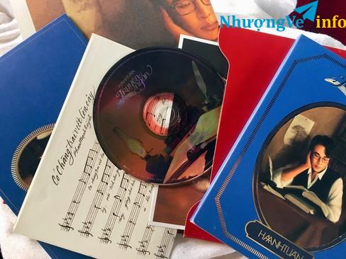 Ảnh Tìm sổ truyện ngắn SG, ô gấu, cd fragile hoặc các vật phẩm khác trong concert của Hà Anh Tuấn