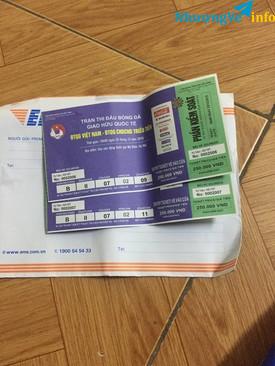 Ảnh Nhượng lại cặp vé cạnh nhau khán đài B tầng II cửa 7