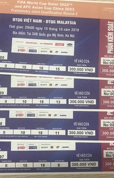 Ảnh 2 cặp vé dính lỗi vận chuyển. Loại 3.  1.5 triệu/cặp