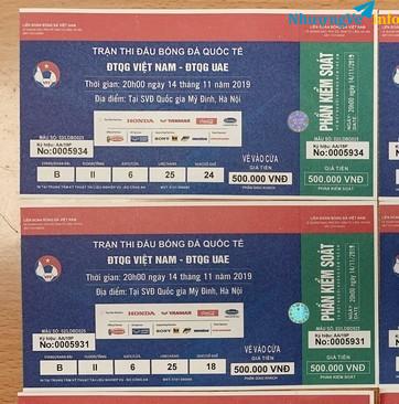 Ảnh 1 cặp vé bóng đá khán đài B tầng II cửa 6, (vé loại 1)