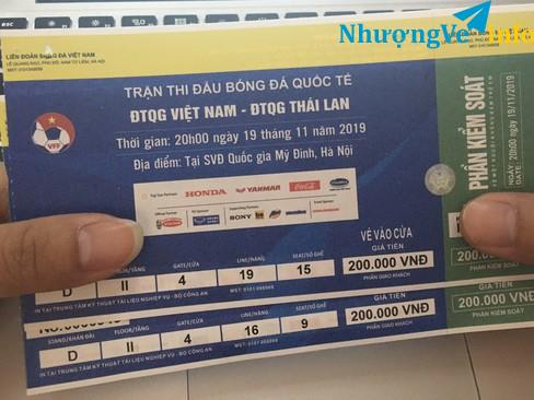 Ảnh Bán cả cặp hoặc bán lẻ khán đài D