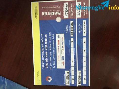 Ảnh Nhượng lại cặp khán đài B tầng V cửa 6 trận Thái Lan
