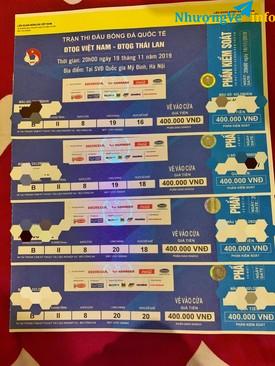 Ảnh BÁN VÉ BÓNG ĐÁ BII CỬA 8 2 VÉ Ở HÀNG TRÊN, 2 VÉ Ở HÀNG DƯỚI