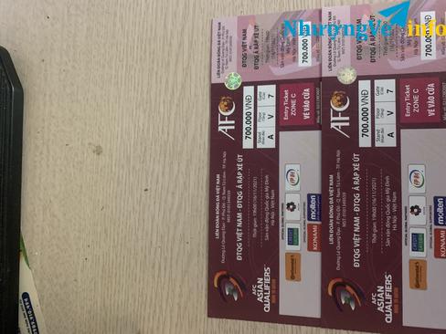 Ảnh cặp vé Việt Nam vs Ả Rập khán đài A tầng 5 bán lỗ