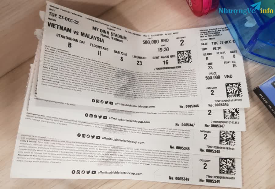 Ảnh 4 vé loại 2 liền nhau vn-malay 27-12-2022