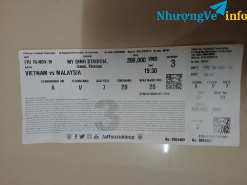 Ảnh Pass lại 1 vé khán đài A cửa 5 với với hạt rẻ
