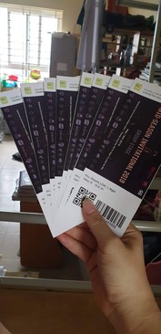 Ảnh Mình cần pass 4 vé Vip  lien nhau hàng D ngày 13/5