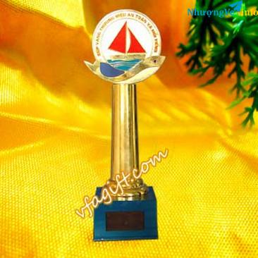 Ảnh cúp tôn vinh,cúp trao tặng giải thưởng,cúp vinh danh thương hiệu,cúp nhận dạng thương hiệu