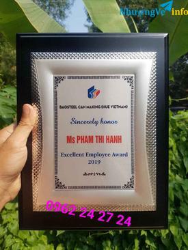 Ảnh địa chỉ làm bằng khen vinh danh nhân viên xuất sắc, làm bằng vinh danh trưng bày thẩm mỹ
