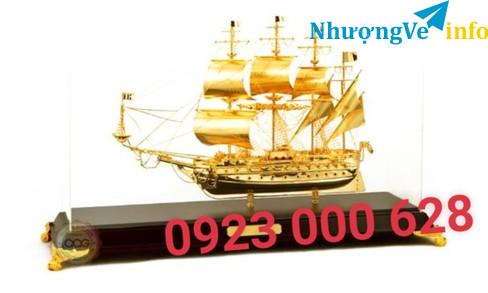 Ảnh Tranh mạ vàng, thuyền buồm mạ vàng 24k, mô hình quà tặng dát vàng
