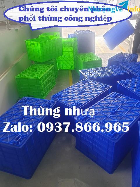 Ảnh Thùng đặc 5 bánh xe, thùng kéo hàng trong nhà xưởng, thùng đặc dùng đẩy hàng trong nhà máy