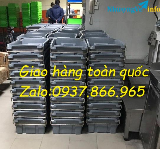 Ảnh Tại Long Biên bán thùng đặc có quai sắt, thùng nhựa đặc, khay cơ khí